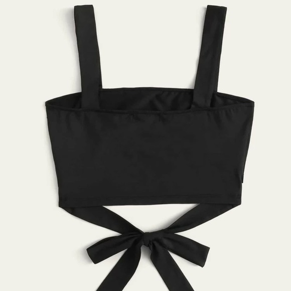 ROMWE crop top - Picture 2 of 2